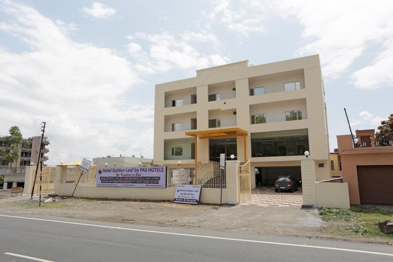 Capital O 37423 Golden Leaf Hotel Dehradun Exterior photo